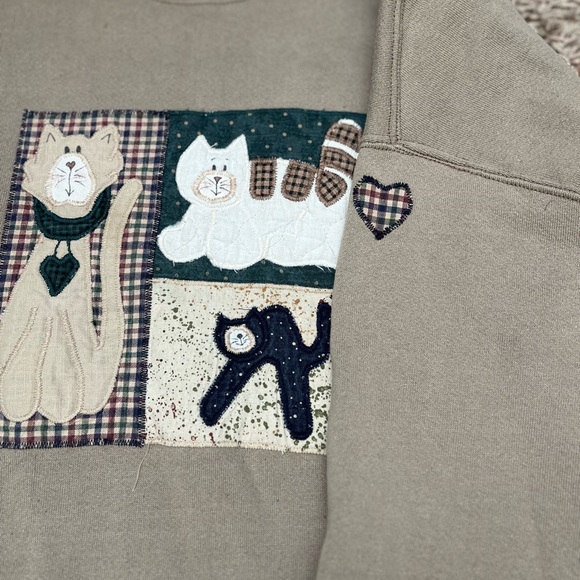 Vintage Embroidered Cat Crewneck, Womens XL, Brown/Tan Patchwork Graphics - Picture 2 of 10